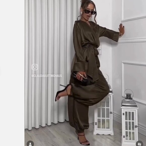 Zara Pants - ZARA WOMAN COLLECTION SATIN JUMPSUIT WITH PUFFED HEMS $129